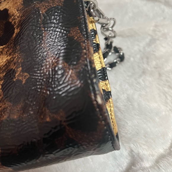 GUESS ANIMAL PRINT  SHOULDER BAG - Picture 5 of 7